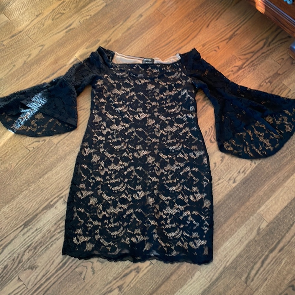 Gorgeous dress!
